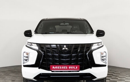 Mitsubishi Montero Sport, 2022 год, 3 999 000 рублей, 2 фотография