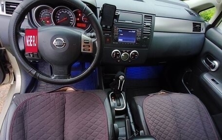 Nissan Tiida, 2011 год, 850 000 рублей, 28 фотография