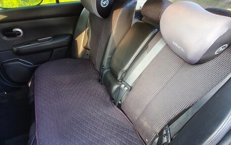 Nissan Tiida, 2011 год, 850 000 рублей, 37 фотография