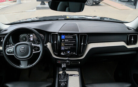Volvo XC60 II, 2019 год, 3 600 000 рублей, 9 фотография