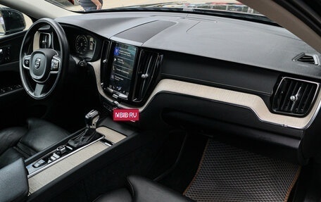 Volvo XC60 II, 2019 год, 3 600 000 рублей, 7 фотография