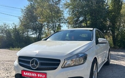 Mercedes-Benz A-Класс, 2014 год, 1 425 000 рублей, 1 фотография