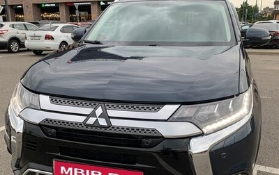 Mitsubishi Outlander III рестайлинг 3, 2019 год, 2 950 000 рублей, 1 фотография