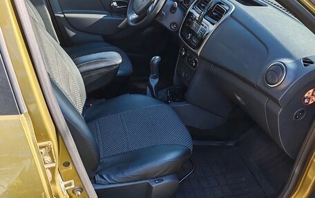 Renault Sandero II рестайлинг, 2017 год, 970 000 рублей, 19 фотография