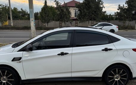 Hyundai Solaris II рестайлинг, 2015 год, 660 000 рублей, 5 фотография