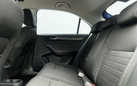 Skoda Rapid I, 2017 год, 1 300 000 рублей, 11 фотография