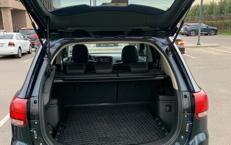 Mitsubishi Outlander III рестайлинг 3, 2019 год, 2 950 000 рублей, 9 фотография
