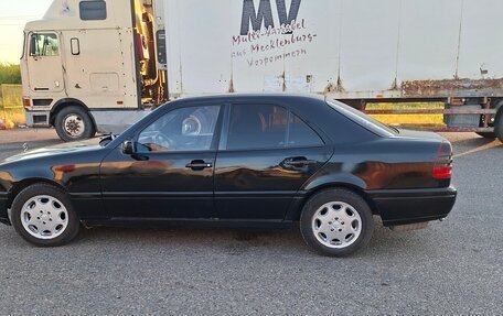 Mercedes-Benz C-Класс, 1994 год, 210 000 рублей, 6 фотография