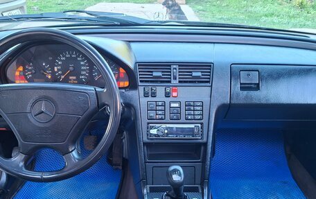 Mercedes-Benz C-Класс, 1994 год, 210 000 рублей, 15 фотография