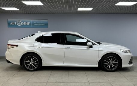 Toyota Camry, 2021 год, 2 900 000 рублей, 8 фотография