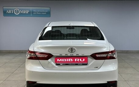 Toyota Camry, 2021 год, 2 900 000 рублей, 6 фотография