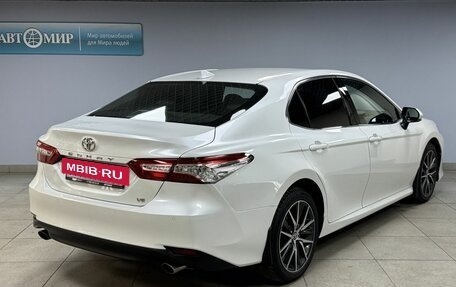 Toyota Camry, 2021 год, 2 900 000 рублей, 7 фотография