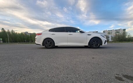 KIA Optima IV, 2019 год, 1 050 000 рублей, 2 фотография