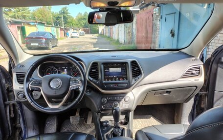 Jeep Cherokee, 2014 год, 2 000 000 рублей, 4 фотография