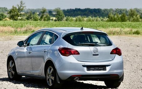 Opel Astra J, 2011 год, 736 000 рублей, 4 фотография