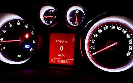 Opel Astra J, 2011 год, 736 000 рублей, 14 фотография