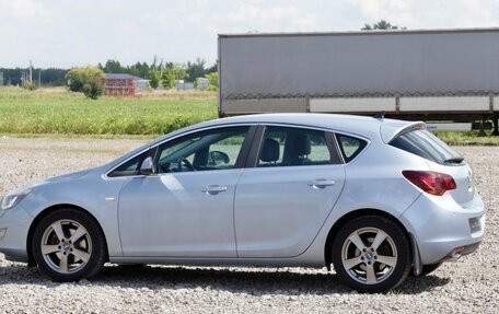 Opel Astra J, 2011 год, 736 000 рублей, 6 фотография