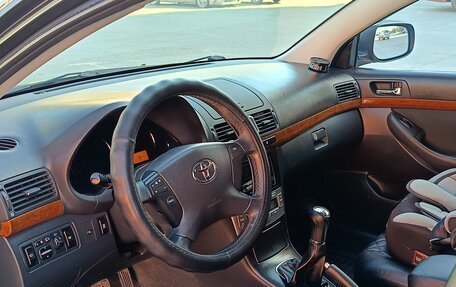 Toyota Avensis III рестайлинг, 2007 год, 880 000 рублей, 3 фотография