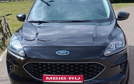 Ford Escape, 2021 год, 2 050 000 рублей, 2 фотография