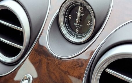 Bentley Bentayga I, 2019 год, 15 500 000 рублей, 3 фотография