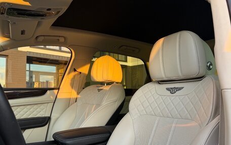 Bentley Bentayga I, 2019 год, 15 500 000 рублей, 11 фотография