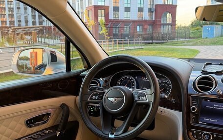 Bentley Bentayga I, 2019 год, 15 500 000 рублей, 18 фотография
