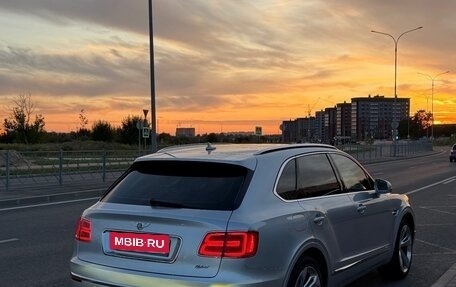 Bentley Bentayga I, 2019 год, 15 500 000 рублей, 14 фотография