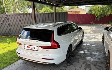 Volvo V60 II, 2022 год, 3 790 000 рублей, 12 фотография
