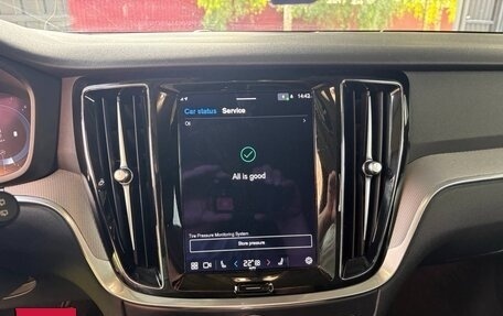 Volvo V60 II, 2022 год, 3 790 000 рублей, 18 фотография