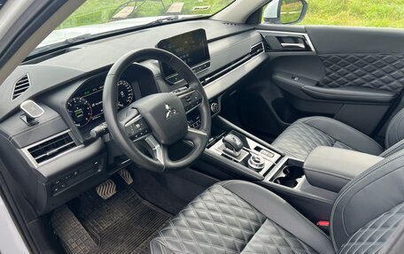 Mitsubishi Outlander, 2022 год, 3 550 000 рублей, 20 фотография