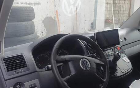 Volkswagen Multivan T5, 2003 год, 1 449 000 рублей, 2 фотография