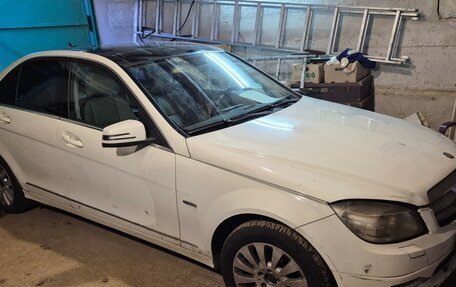 Mercedes-Benz C-Класс, 2010 год, 550 000 рублей, 10 фотография