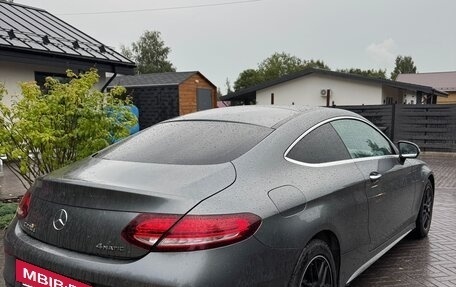 Mercedes-Benz C-Класс, 2018 год, 4 100 000 рублей, 4 фотография