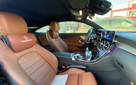 Mercedes-Benz C-Класс, 2018 год, 4 100 000 рублей, 24 фотография