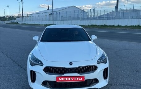KIA Stinger I, 2020 год, 2 700 000 рублей, 1 фотография