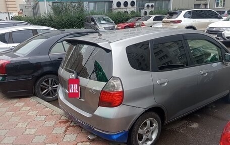 Honda Fit III, 2004 год, 250 000 рублей, 2 фотография
