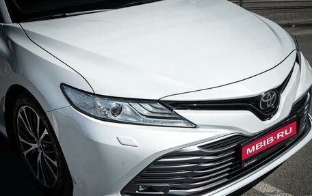 Toyota Camry, 2018 год, 3 049 000 рублей, 7 фотография