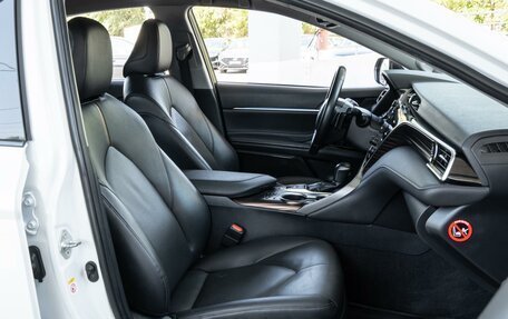 Toyota Camry, 2018 год, 3 049 000 рублей, 14 фотография