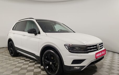 Volkswagen Tiguan II, 2019 год, 2 449 000 рублей, 3 фотография