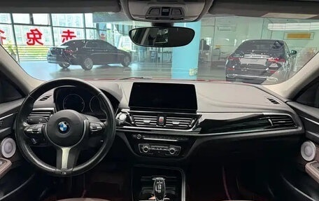 BMW 1 серия, 2022 год, 1 700 000 рублей, 5 фотография