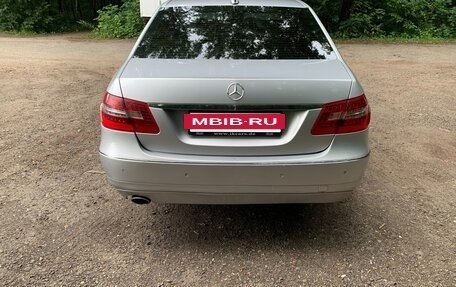 Mercedes-Benz E-Класс, 2010 год, 1 375 000 рублей, 3 фотография