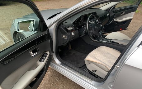 Mercedes-Benz E-Класс, 2010 год, 1 375 000 рублей, 16 фотография