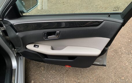 Mercedes-Benz E-Класс, 2010 год, 1 375 000 рублей, 24 фотография