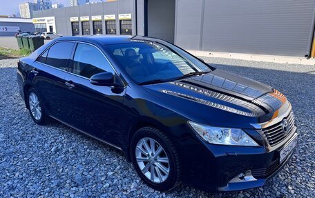 Toyota Camry, 2014 год, 1 900 000 рублей, 2 фотография