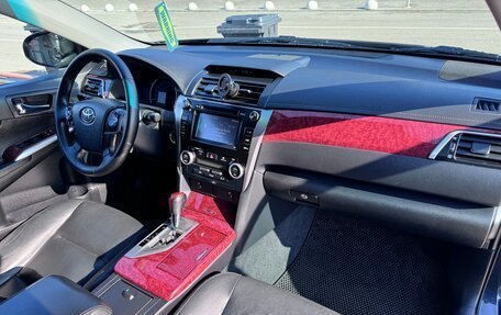 Toyota Camry, 2014 год, 1 900 000 рублей, 13 фотография