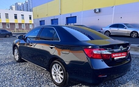 Toyota Camry, 2014 год, 1 900 000 рублей, 6 фотография