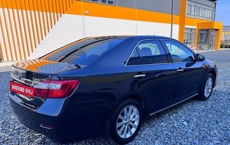 Toyota Camry, 2014 год, 1 900 000 рублей, 4 фотография