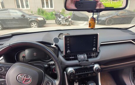 Toyota RAV4, 2020 год, 3 200 000 рублей, 13 фотография
