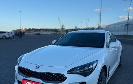 KIA Stinger I, 2020 год, 2 700 000 рублей, 2 фотография