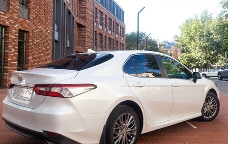 Toyota Camry, 2021 год, 3 050 000 рублей, 11 фотография